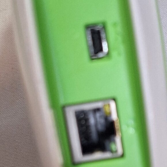 LeapFrog LeapTV Educational Video Gaming System - Picture 3 of 10